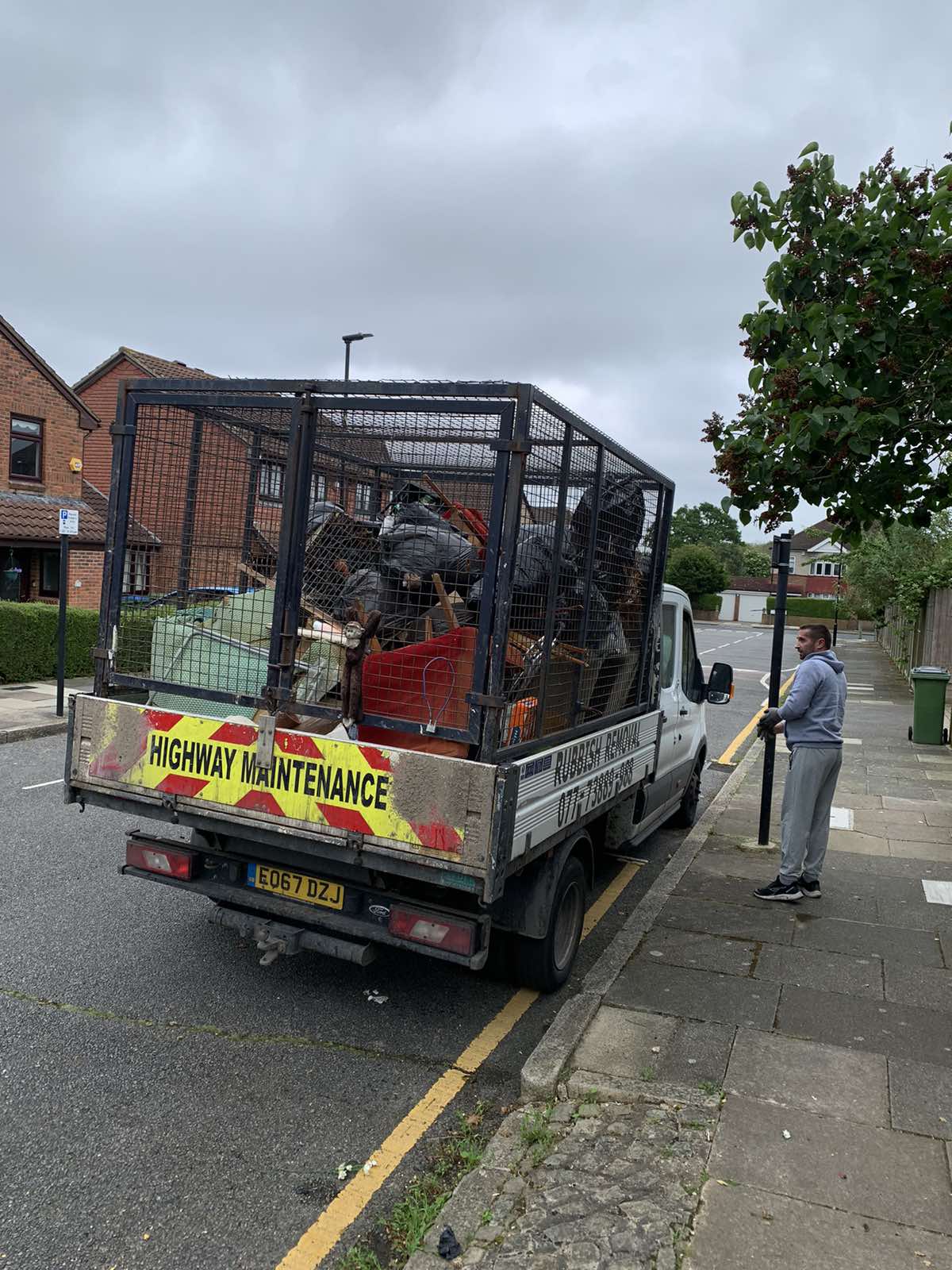 Rubbish removal service in Mitcham